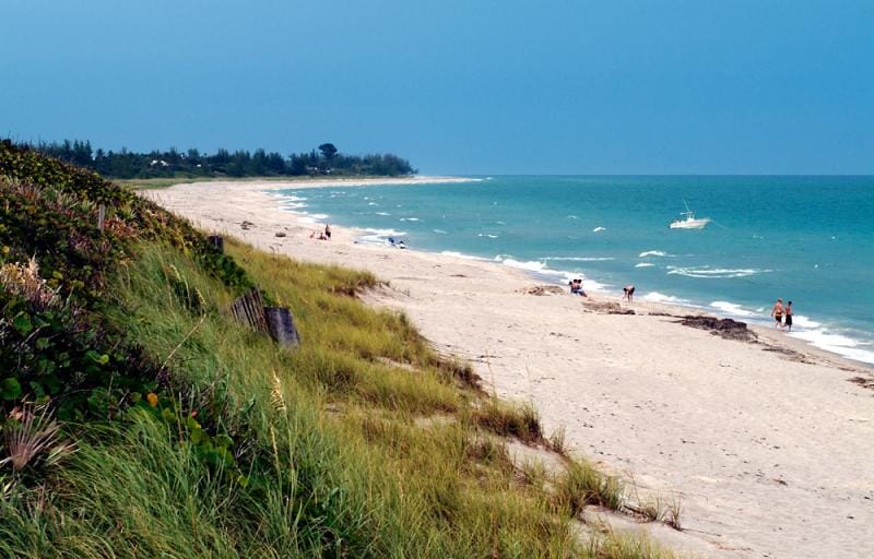 Tropical Cottage < 2 Mi to Hobe Sound Beach! Cottage in Hobe Sound