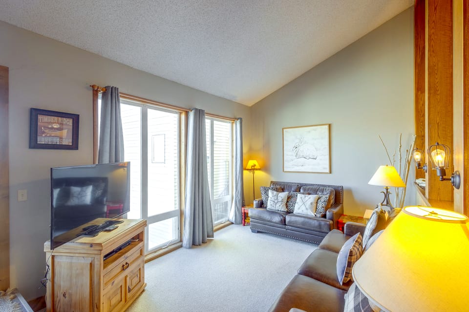 Mountainside Home: Stunning Views in Granby Ranch! Apartment in Granby