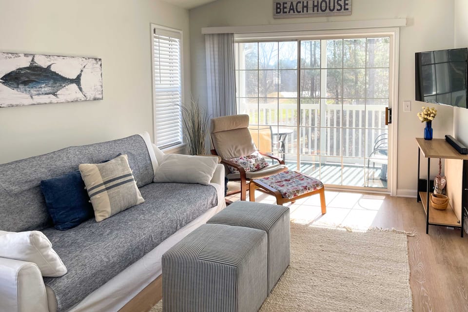 3 Community Pools: Golf Course Condo in Longs Apartment in South Carolina