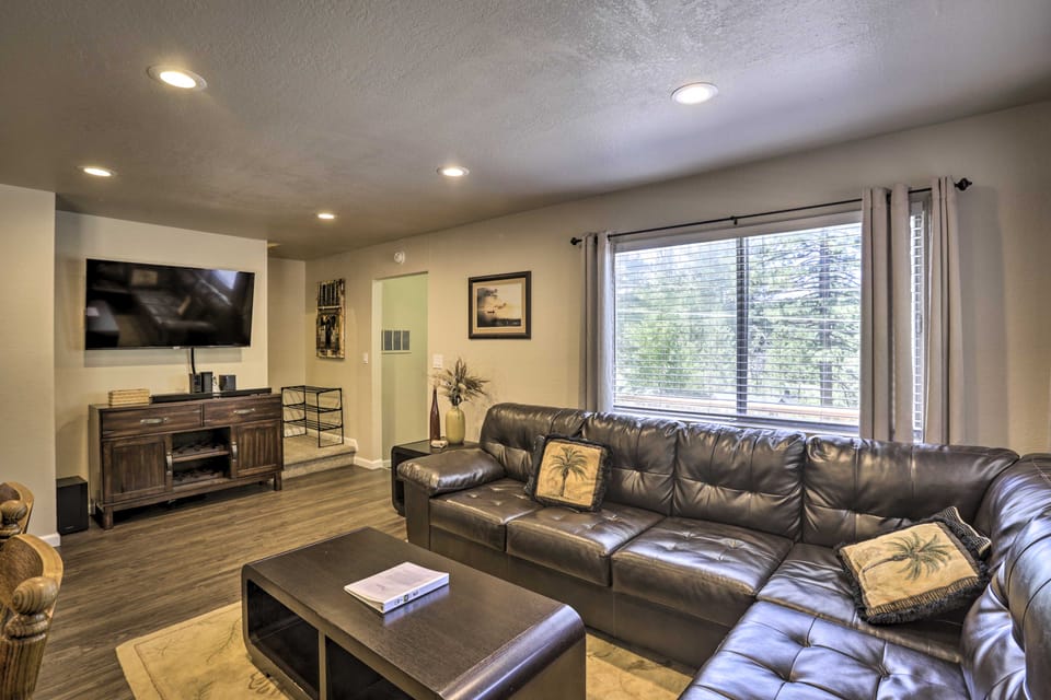 6 Mi to Heavenly Mountain: South Lake Tahoe Rental House in South Lake Tahoe