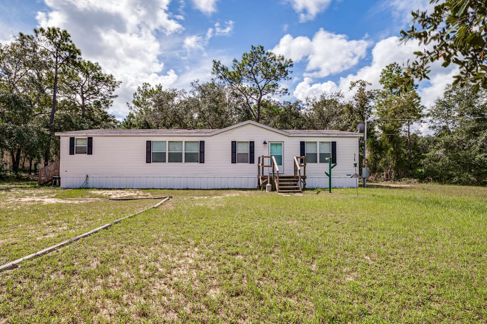 5 Mi to Homosassa Springs Park: Home w/ Yard! House in Florida