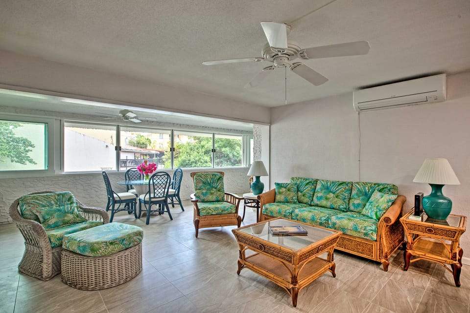 Beachfront St Croix Condo w/ Pool + Lanai! Apartment in St. Croix