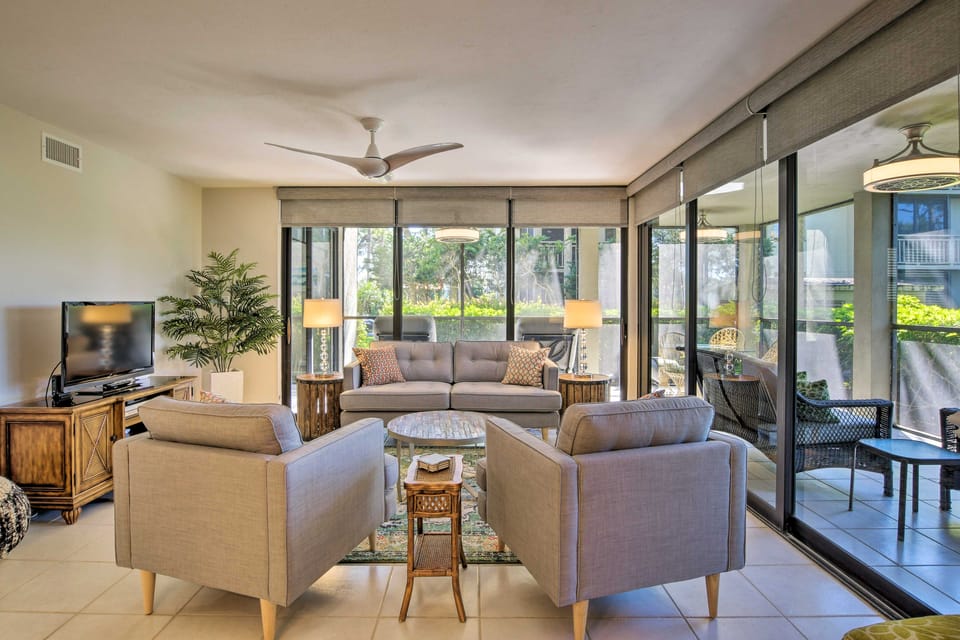 Bonita Springs Condo 4 Mi to Beach: Private Patio! Apartment in Bonita Springs