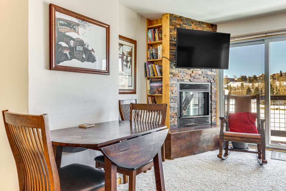 Dillon Reservoir On-Site: Central & Scenic Condo! Apartment in Dillon