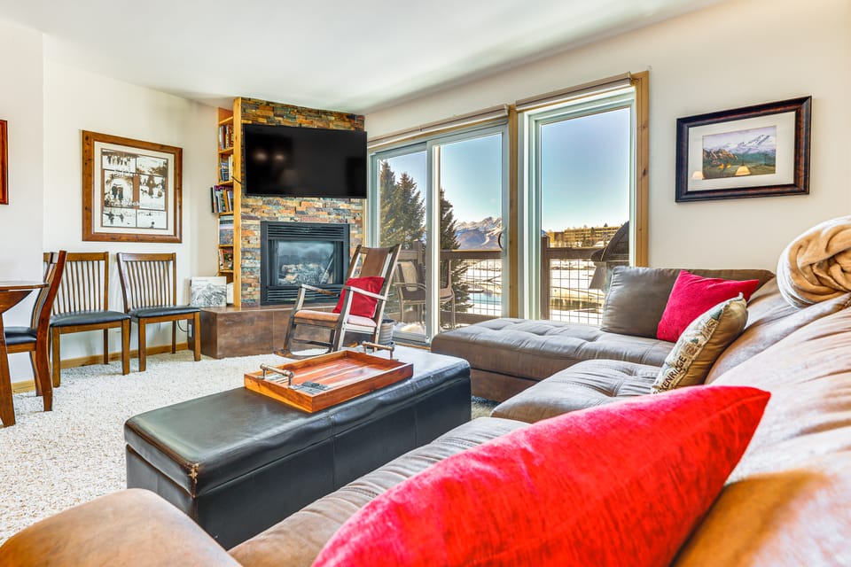 Dillon Reservoir On-Site: Central & Scenic Condo! Apartment in Dillon