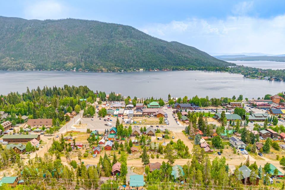 Walk to Main St & Marina: Grand Lake Cabin! House in Grand Lake