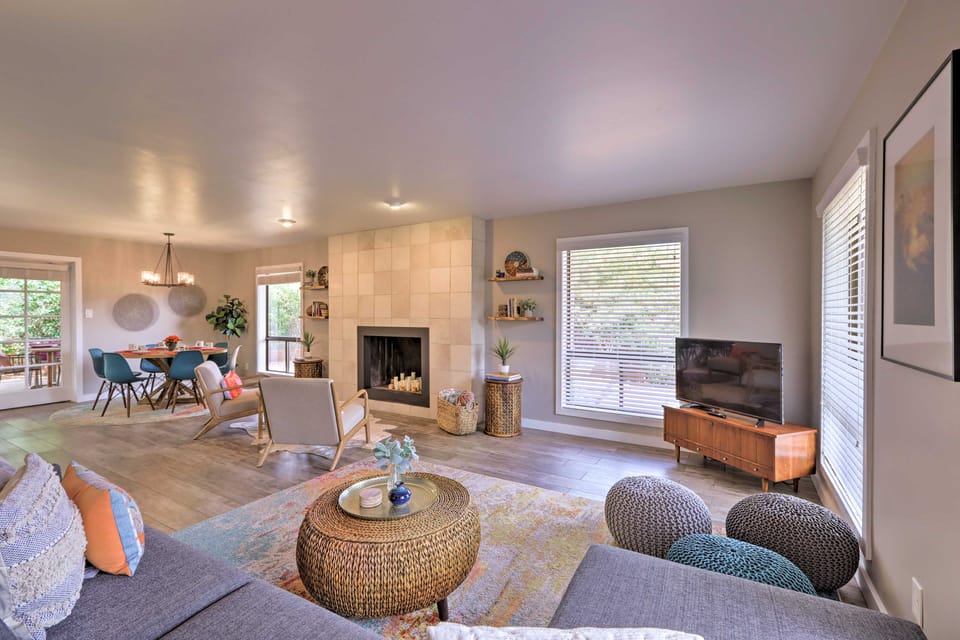 Red Rock Views: Modern Sedona Home House in Sedona