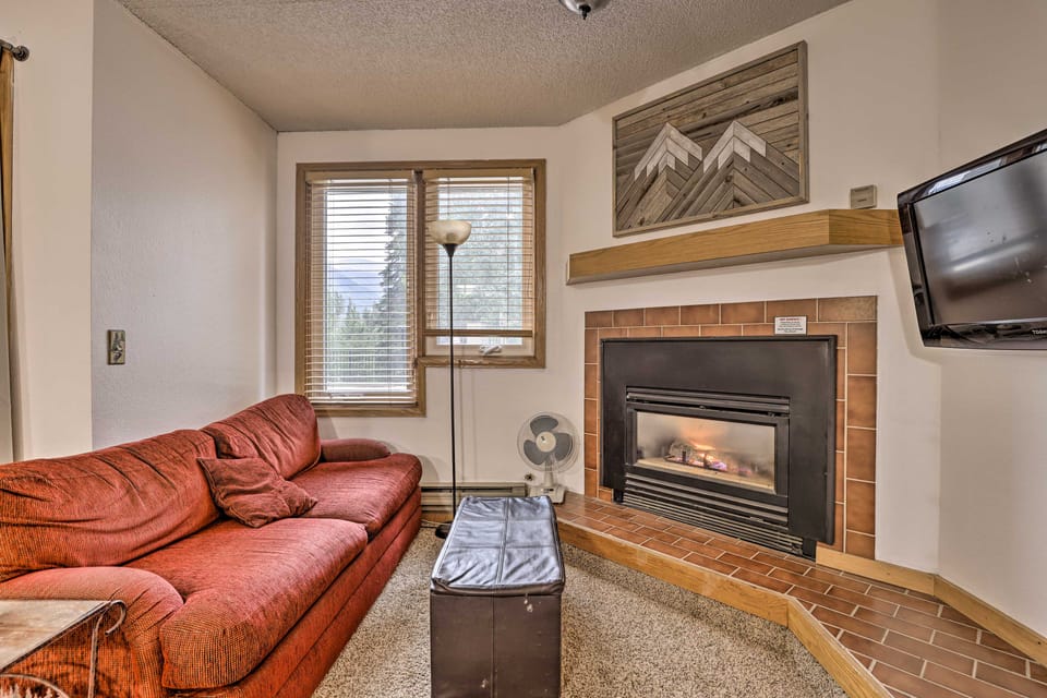 Iron Horse Studio w/ Resort Amenities; Walk to WP! Apartment in Winter Park