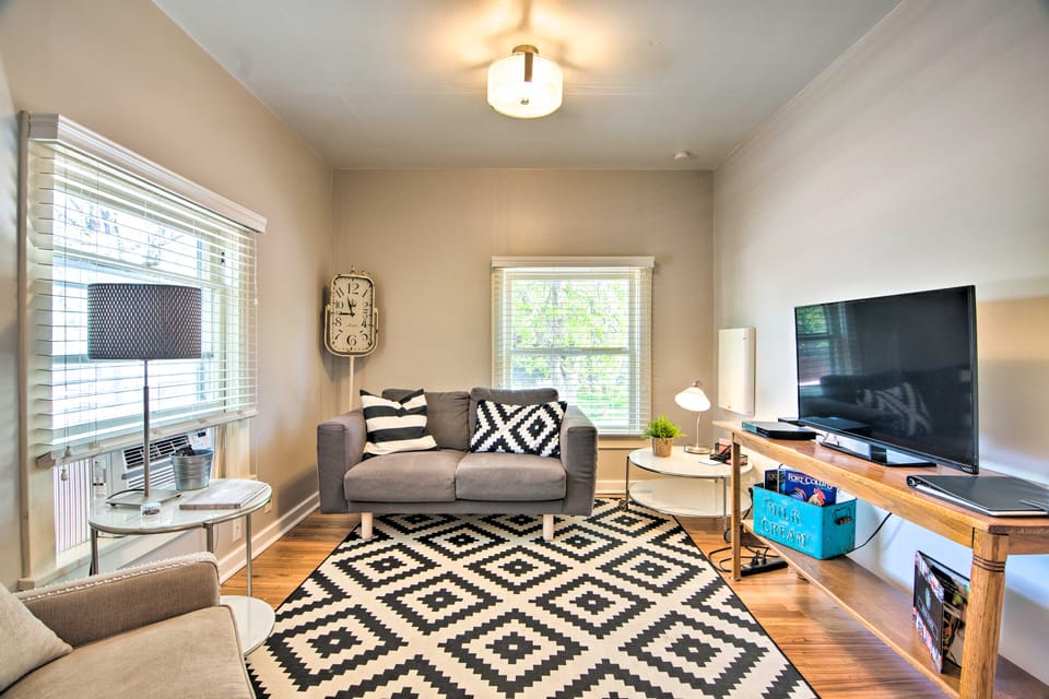 Historic Apartment - Walk to CSU Campus + Old Town Apartment in Fort Collins