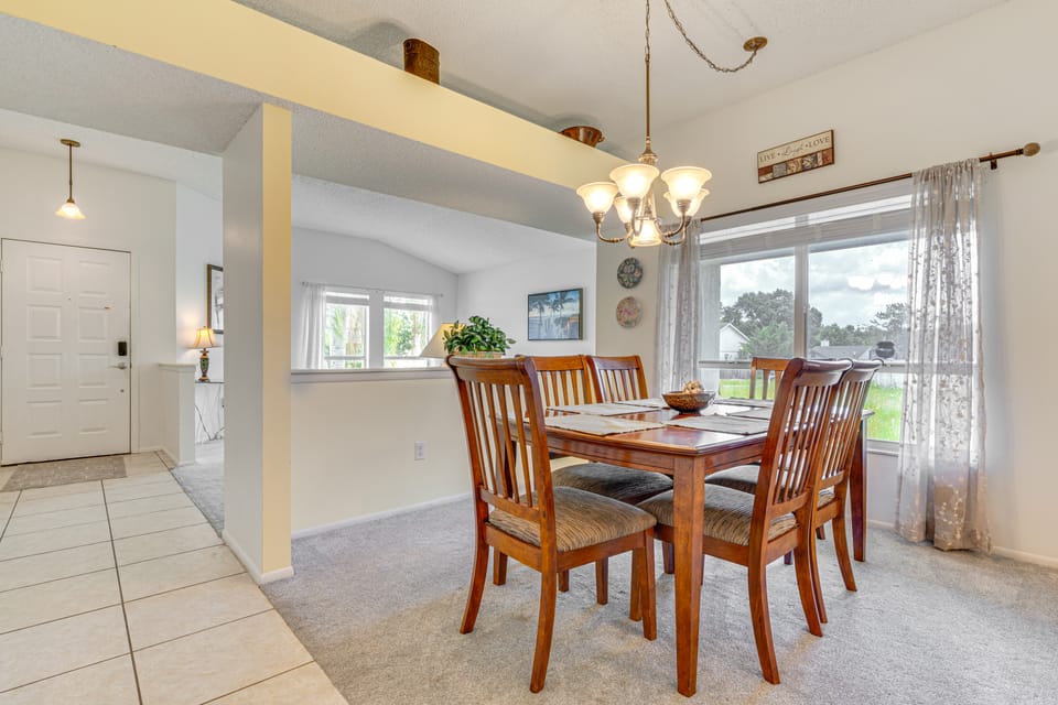 Disney Launchpad for Families! Private Pool House in Four Corners