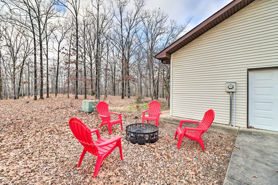 40-Acre Poplar Bluff Nature Lovers Paradise! House in Ozark Mountains