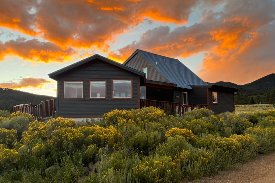 Angel Fire Mtn View Cabin w/ Hot Tub: 2 Mi to Ski Cottage in Angel Fire