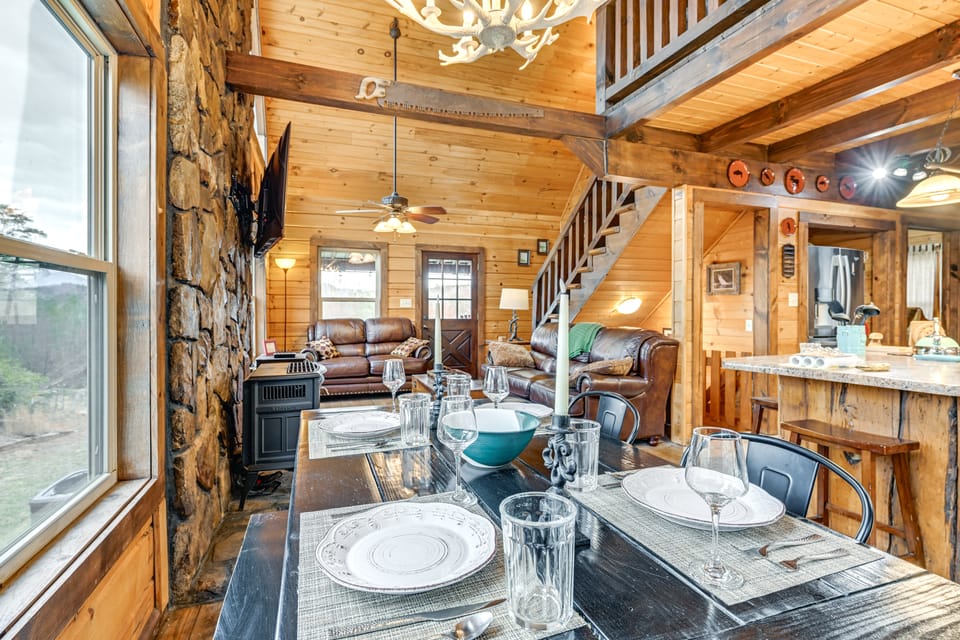 Mtn Views, Yard, & Fire Pit: Multi-Level Cabin House in Tennessee