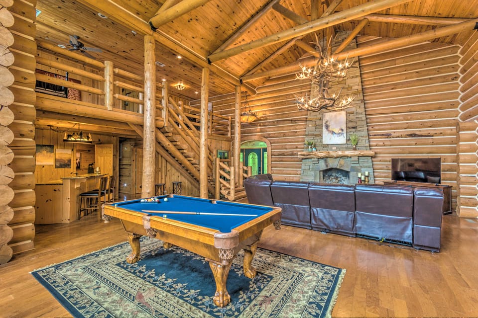 Private Dock & Slip: Lake Hamilton Hideaway! House in Piney