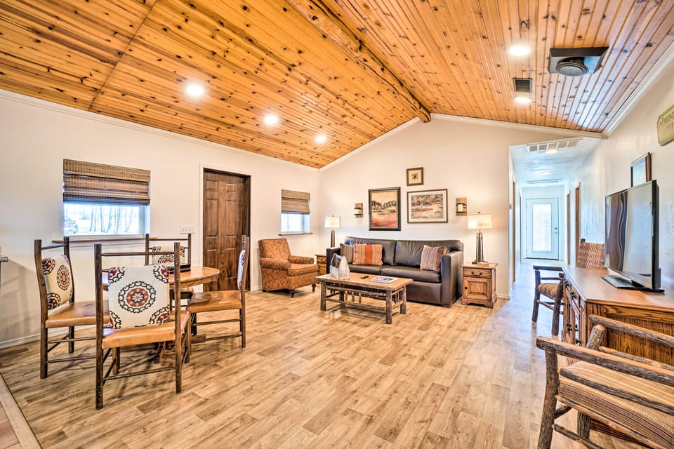 Relaxing Rural Harrison Home - 11 Mi to Town House in Arkansas