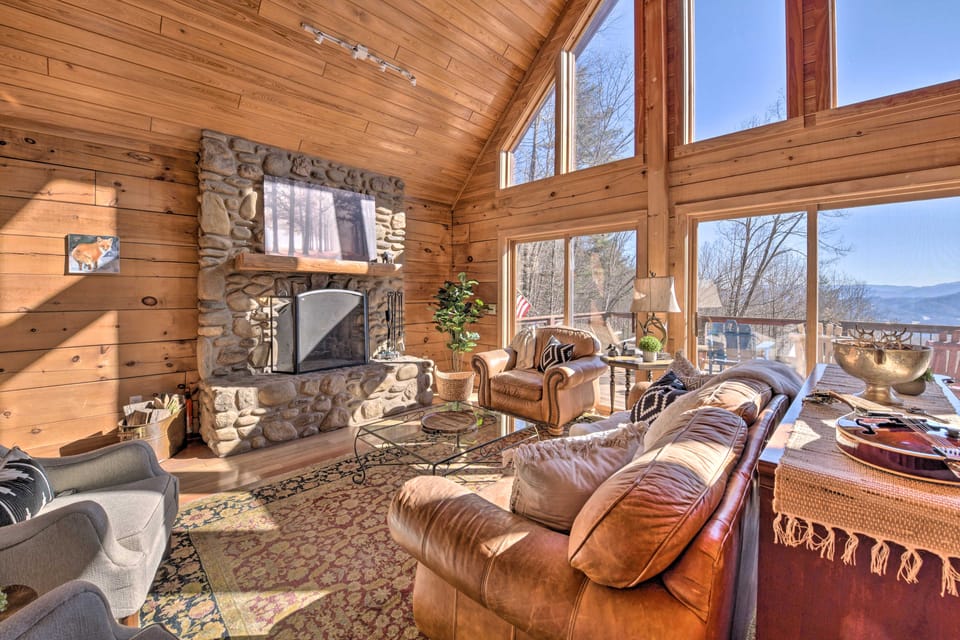 Smoky Mtn Cabin by Cataloochee Valley Elk Viewing! House in Tennessee