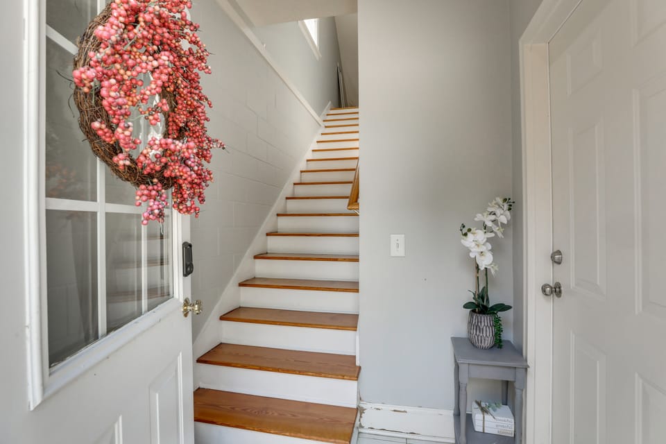 4 Mi to Dtwn: Simplistic Summerville Studio Apartment in South Carolina