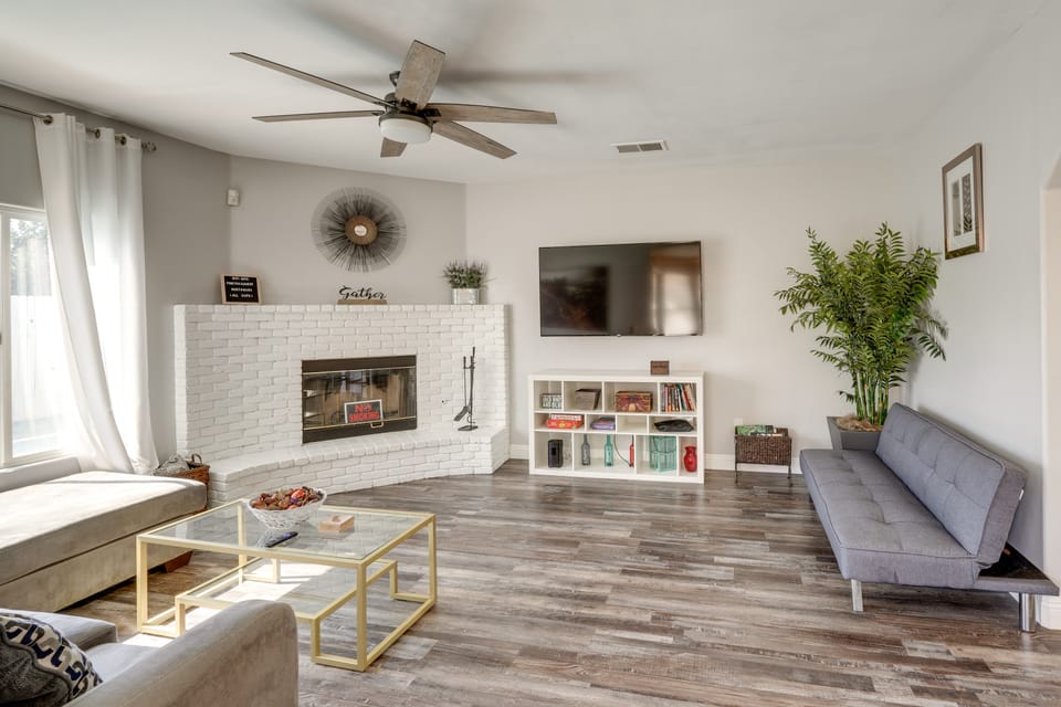 Private Pool & Patio: Pet-Friendly Bakersfield Gem House in Bakersfield