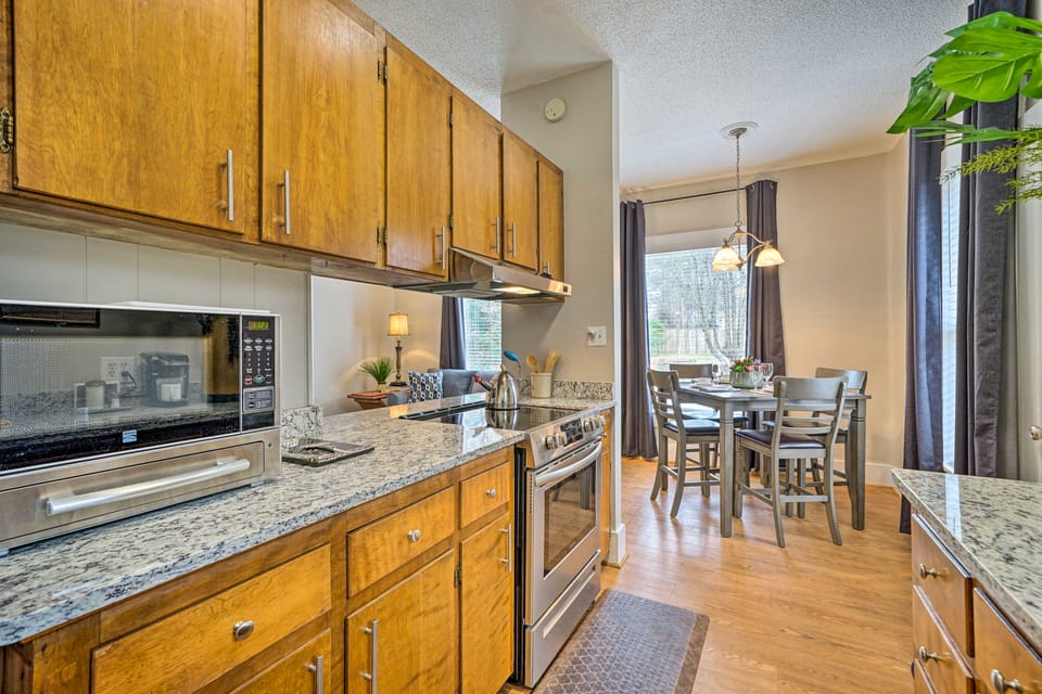 Pet-Friendly Home w/ Fenced Yard in Texarkana House in Texarkana