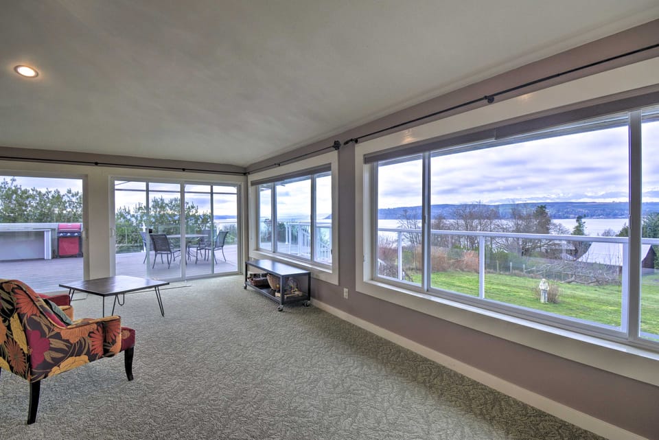 Breathtaking Port Ludlow Home w/ Deck & Yard House in Hood Canal