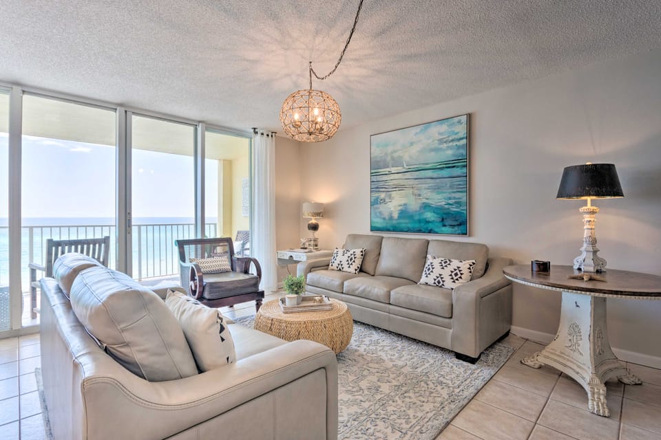 Beachfront Fort Walton Beach Condo w/ Pool Access! Apartment in Okaloosa Island