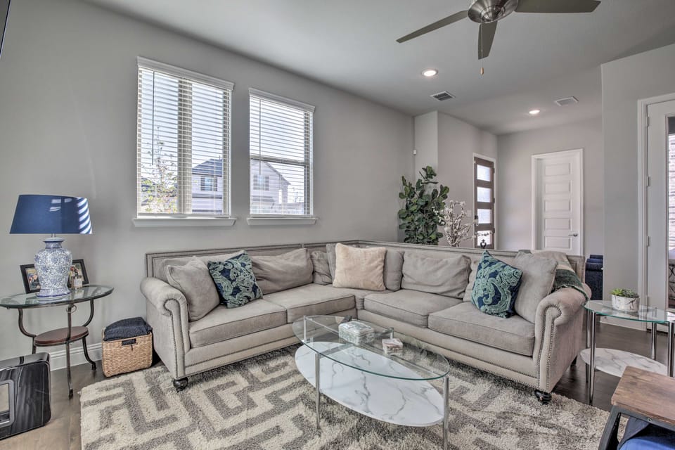 Patio & Game Room: Frisco Family Getaway! House in Frisco