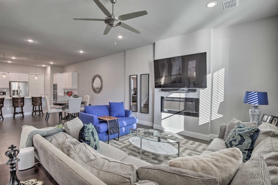 Patio & Game Room: Frisco Family Getaway! House in Frisco