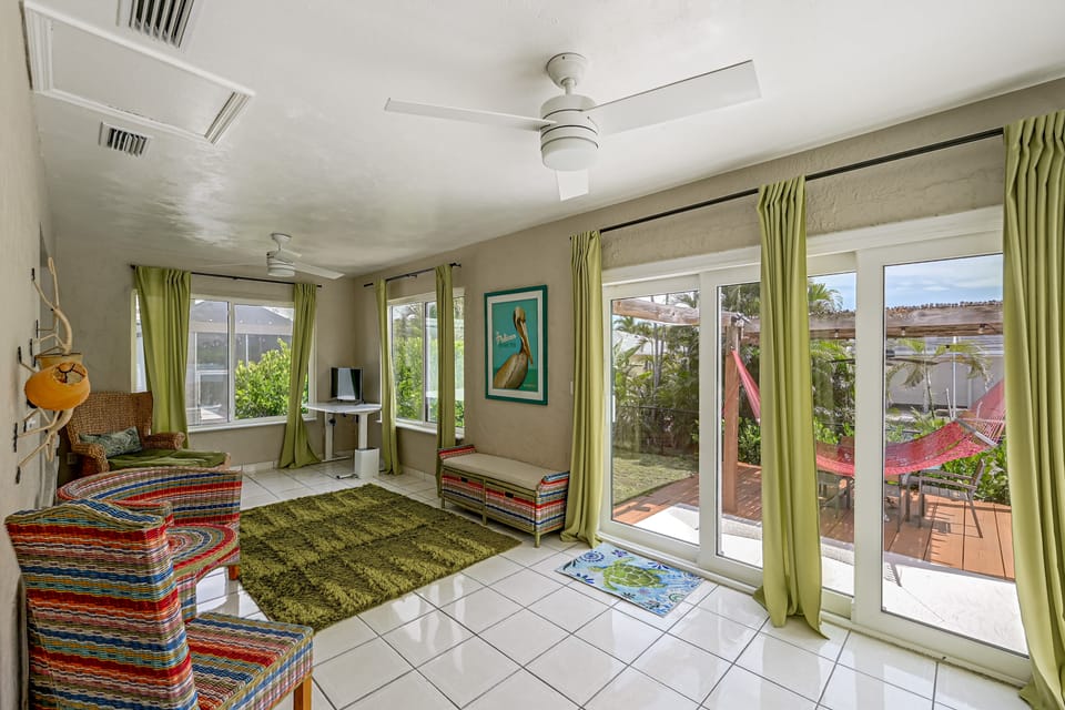 Walk to Beach! Marco Island Haven w/ Heated Pool House in Marco Island
