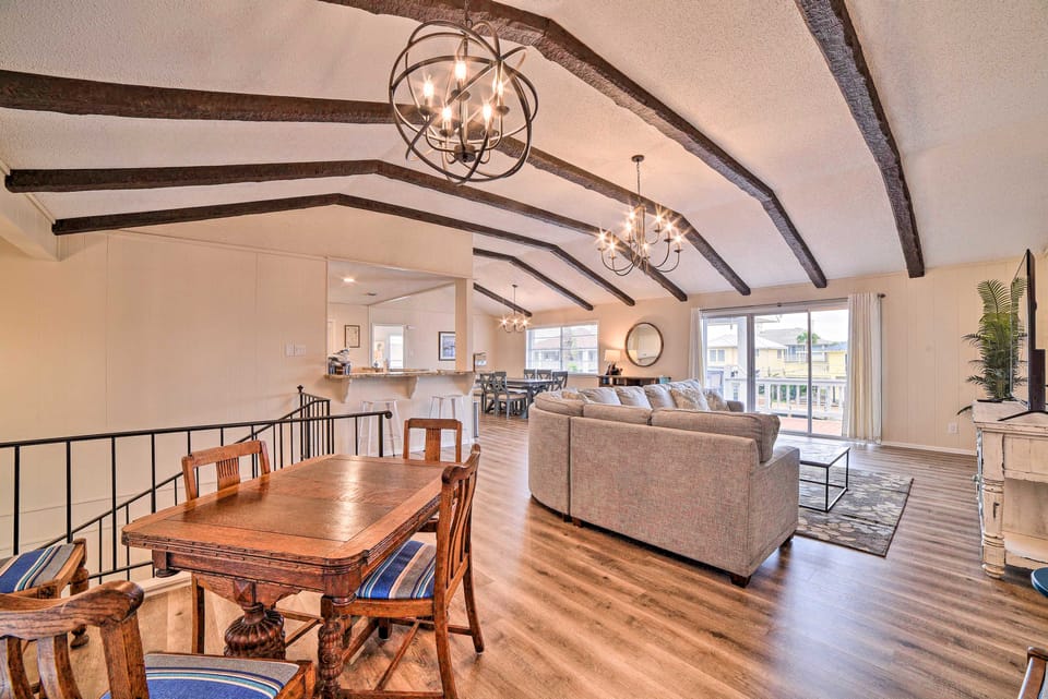 Private Dock: Charming & Spacious Rockport Abode! House in Rockport