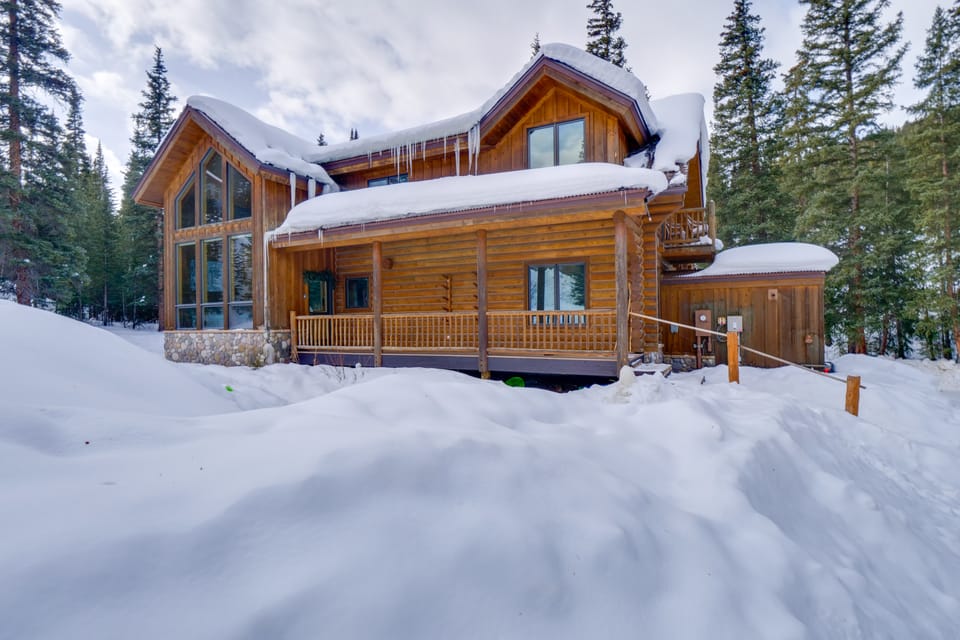 9 Mi to Slopes! Hot Tub Hideaway in Breckenridge House in Summit County