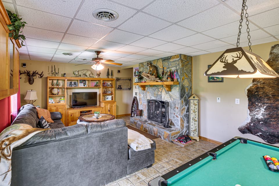'River Dream Cabin' on New River w/ Fire Pit House in Virginia