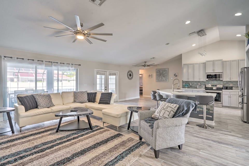 Heated Pool: Sun-Soaked Cape Coral Escape! House in Cape Coral