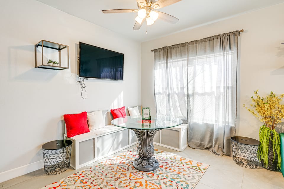 Family Home w/ Community Perks in Peoria House in Glendale