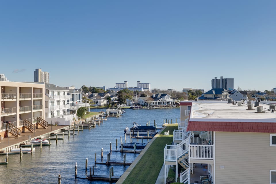 1 Mi to Beach: Bayside Townhome in Ocean City! Apartment in Ocean City