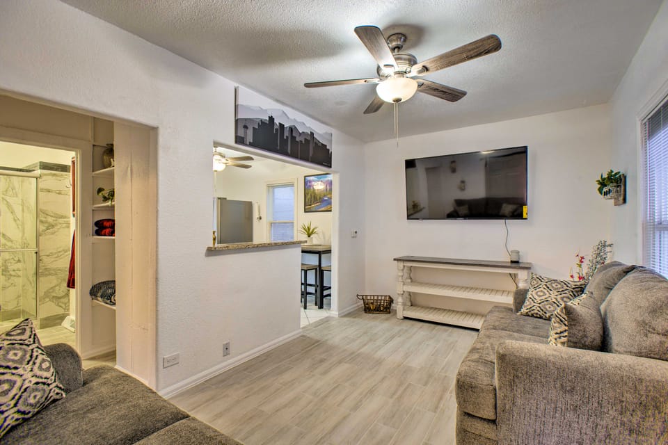 Walk to Tennyson St! Pet-Friendly Denver Home House in Denver