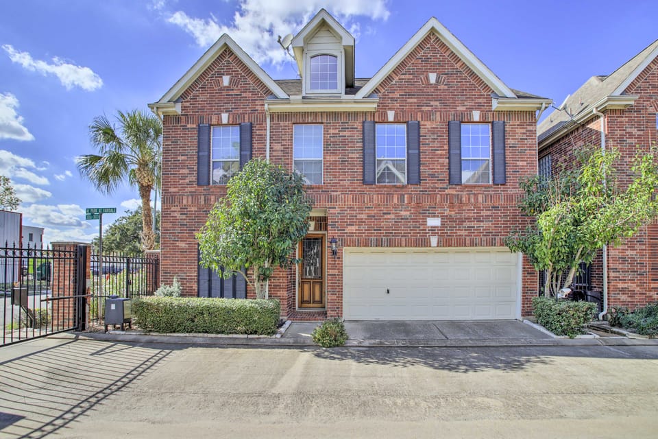 Spacious Home w/ Patio: 5 Mi to Memorial Park House in Houston