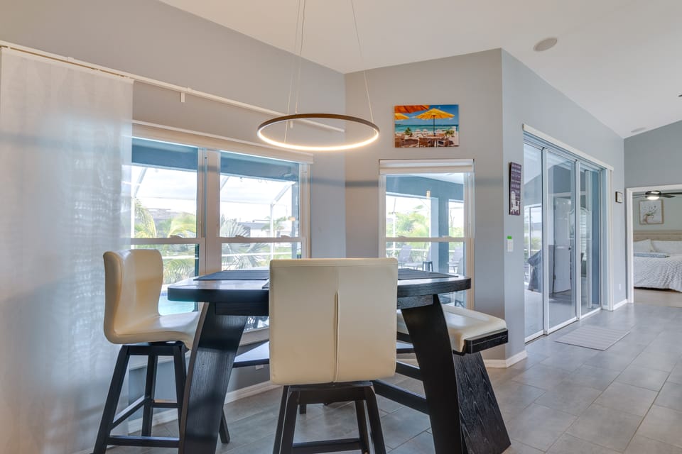 Private Pool & Canal Views: Home in Cape Coral House in Cape Coral