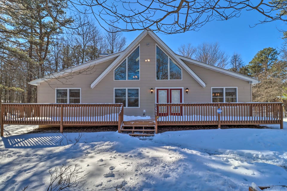 Deck, Pool, Trails Access: Pocono Family Home! House in Pocono Mountains