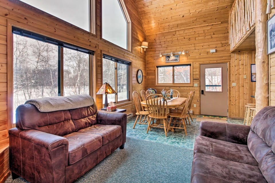 Cabin w/ Fireplace < 1 Mile to Lakes + Golf House in Minnesota