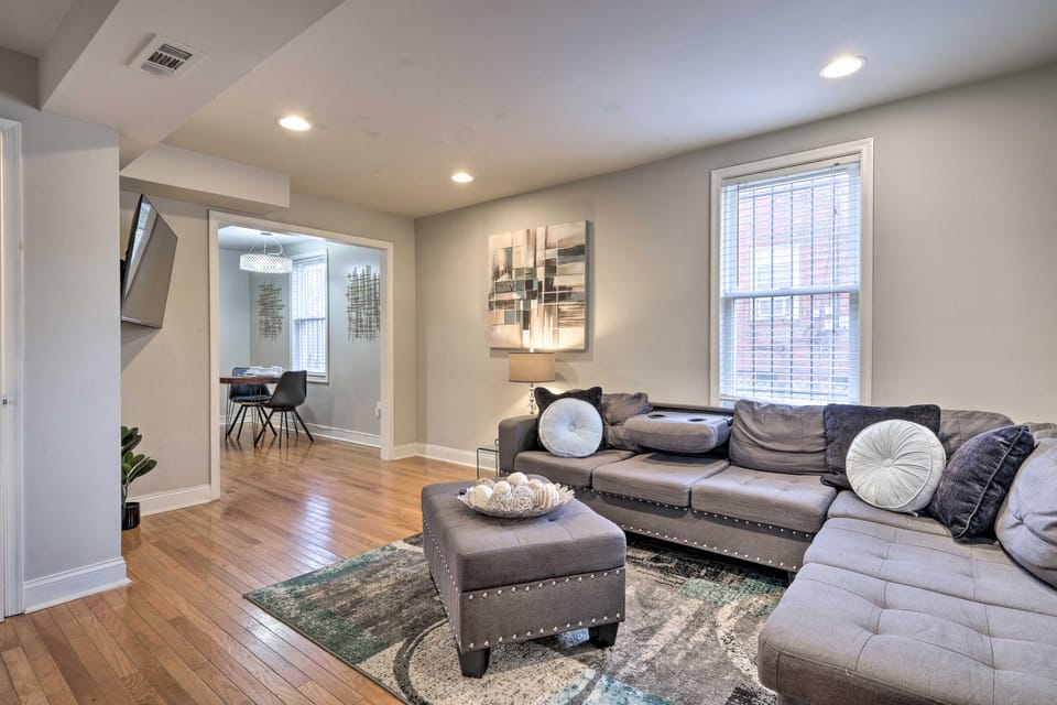 Washington House w/ Sunroom, 3 Mi to River! House in District of Columbia