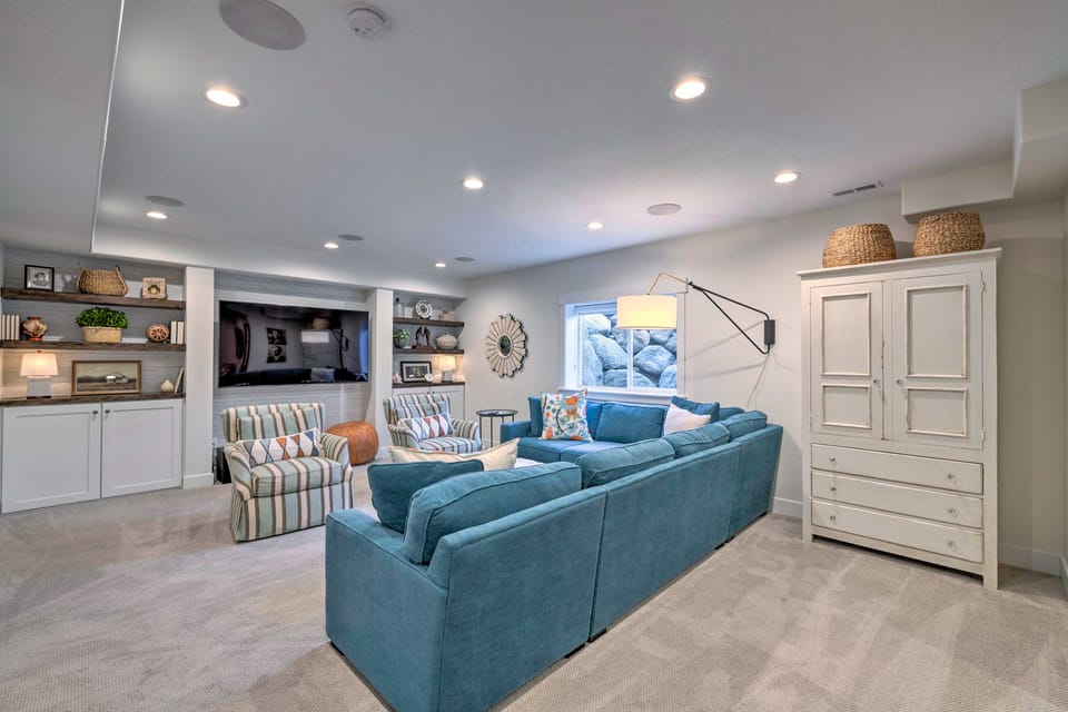 Vibrant Chic Home ~ 20 Mi to Salt Lake City! Apartment in Draper