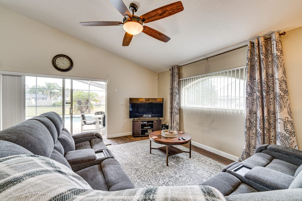 11 Mi to Disney: Family-Friendly Home in Davenport House in Four Corners