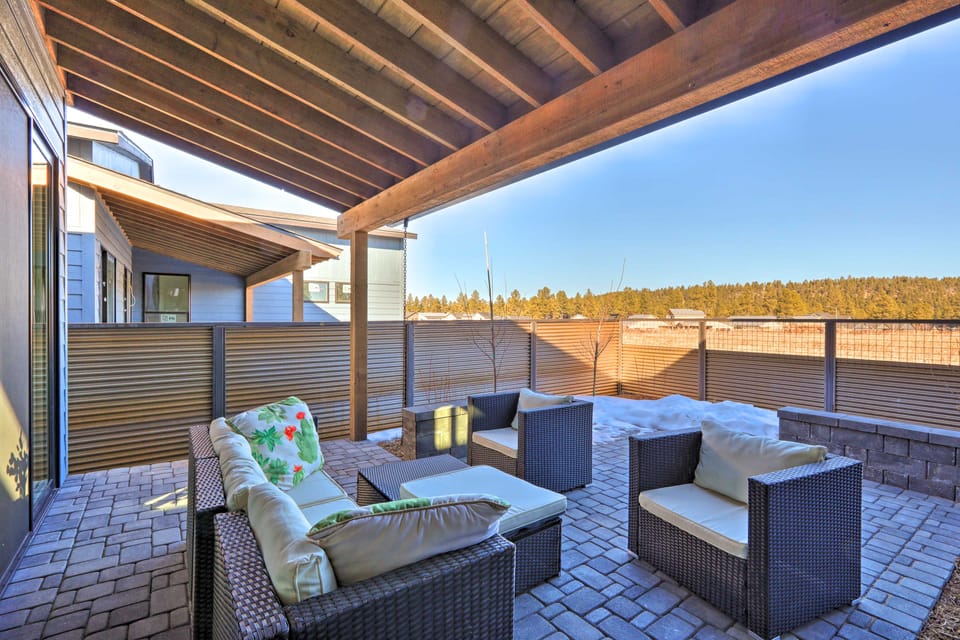 Flagstaff Home w/ Patios + Mount Humphries Views! House in Flagstaff