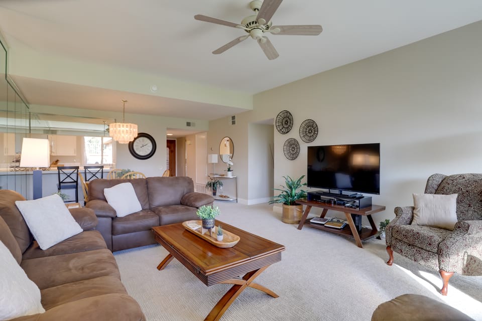 Resort Amenities: Rancho Mirage Country Club Home Apartment in Rancho Mirage