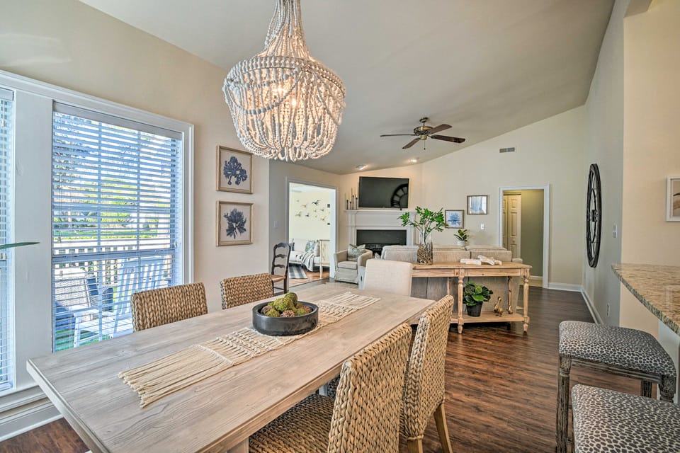 Resort Villa on Golf Course with Beach Access! Apartment in South Carolina