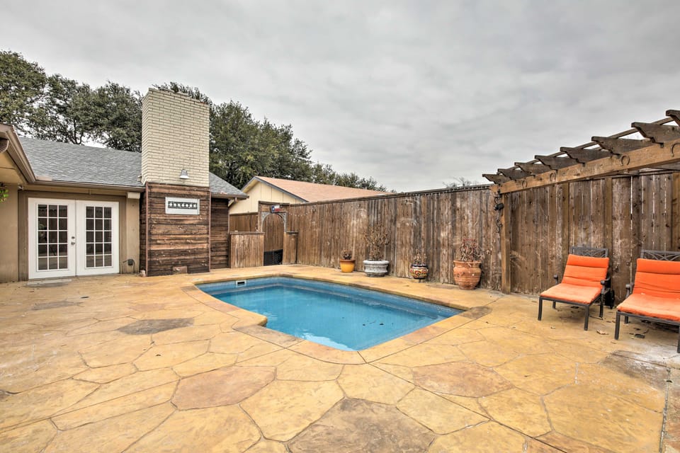 Families Welcome! Garland Home w/ Game Room House in Richardson