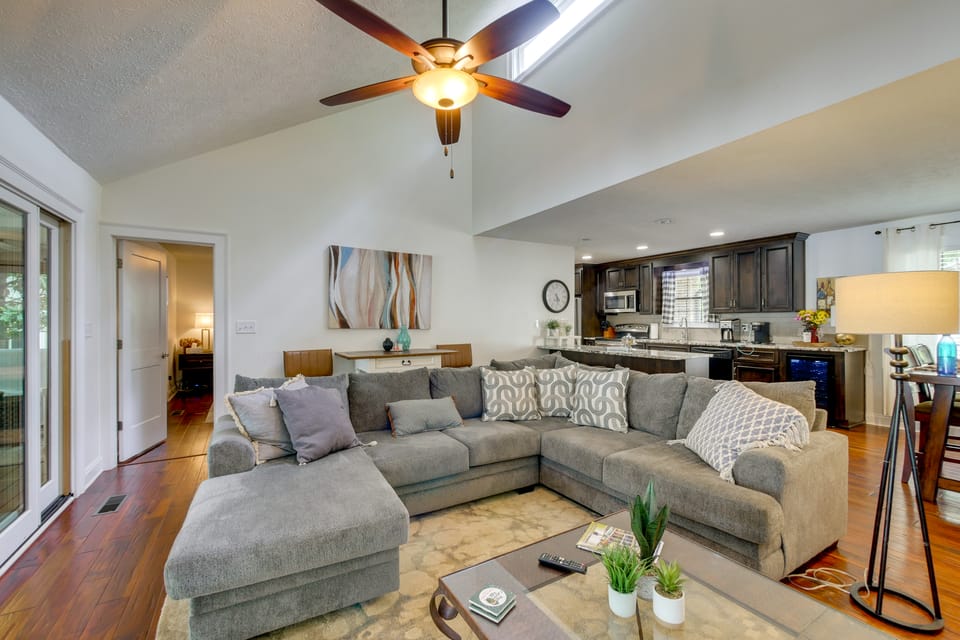 Pet-Friendly Lake Sinclair Home w/ Boat Dock! House in Lake Sinclair
