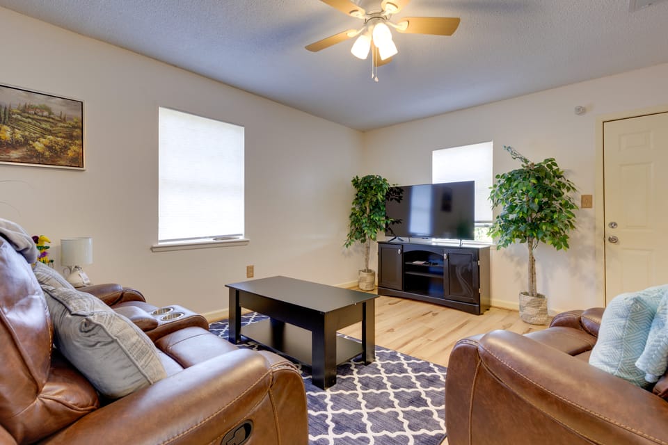 Stunning Gulfport Getaway ~ 1 Mi to the Beach House in Gulfport
