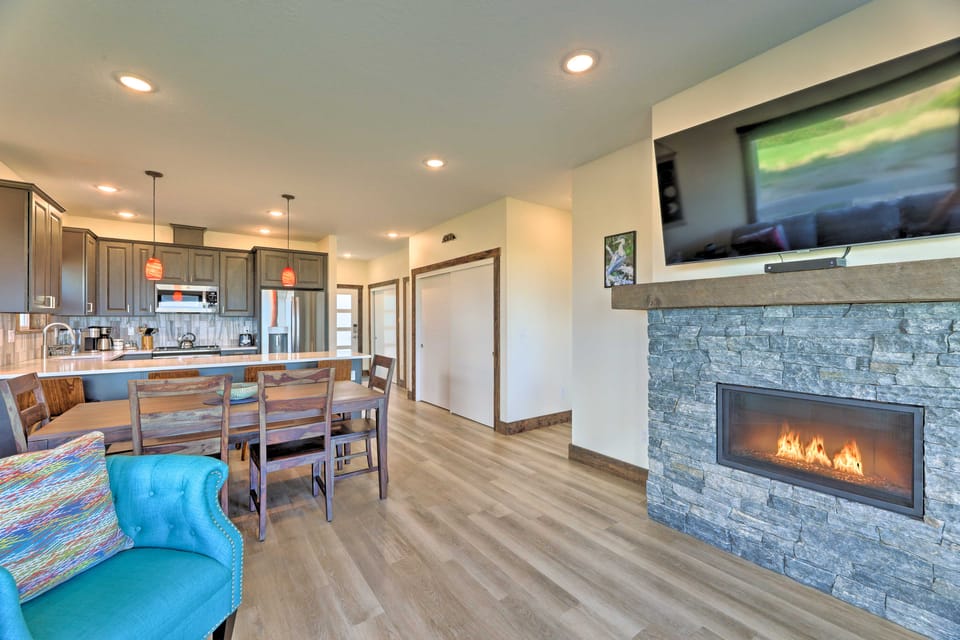 Remodeled Sanderling Sea Cottages, Unit 4 Cottage in Oregon