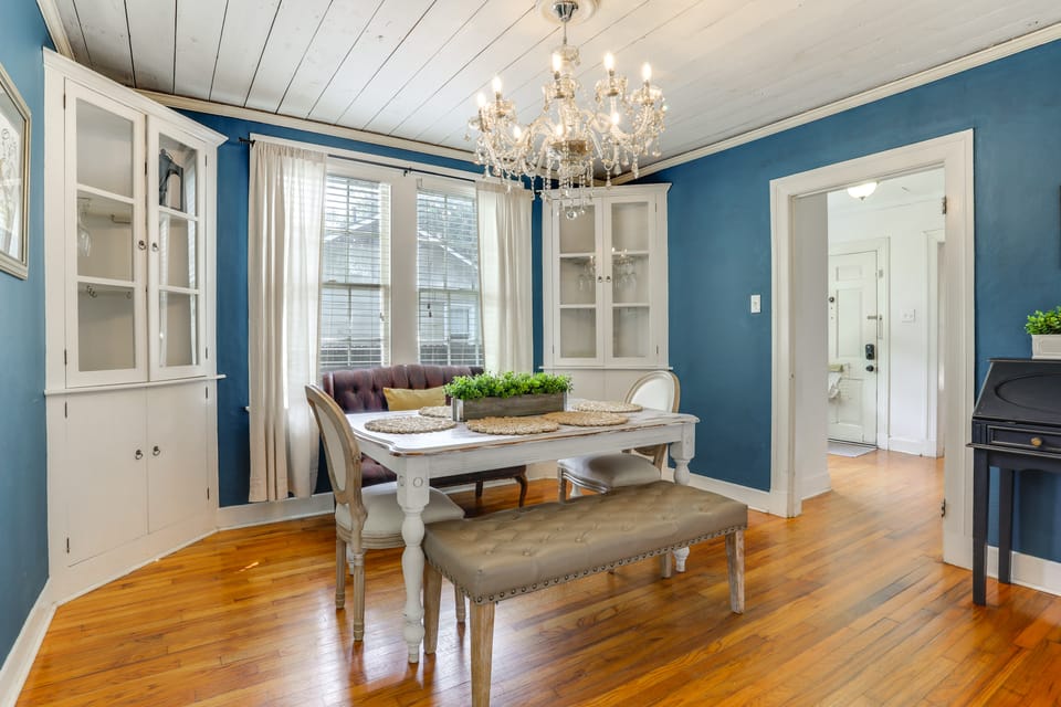 Back on Market! Baton Rouge Cottage < 3 Mi to LSU Cottage in Baton Rouge